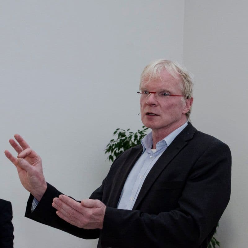 Prof. Dr. Ferdi Schüth